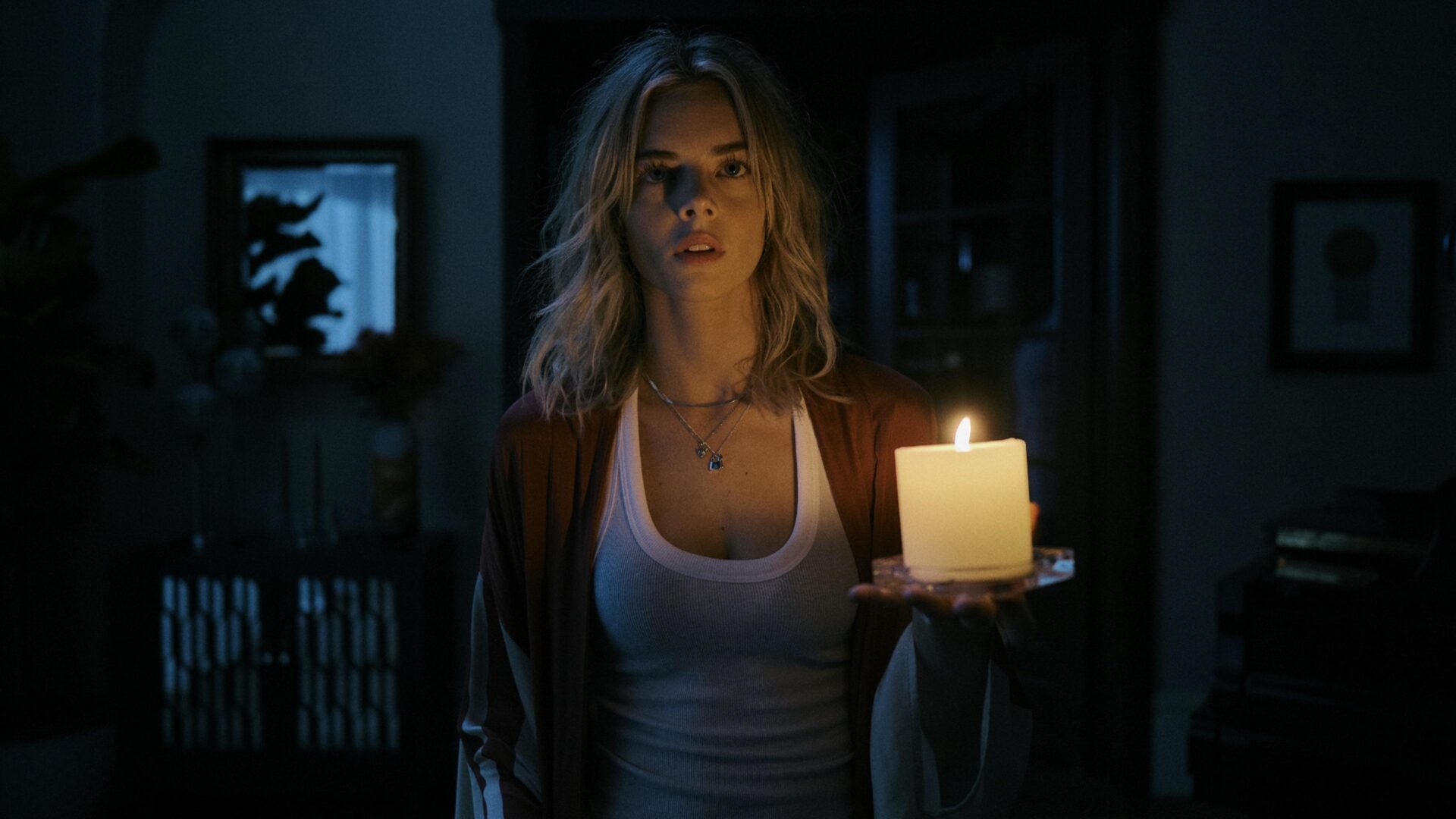 video-section-banner-image