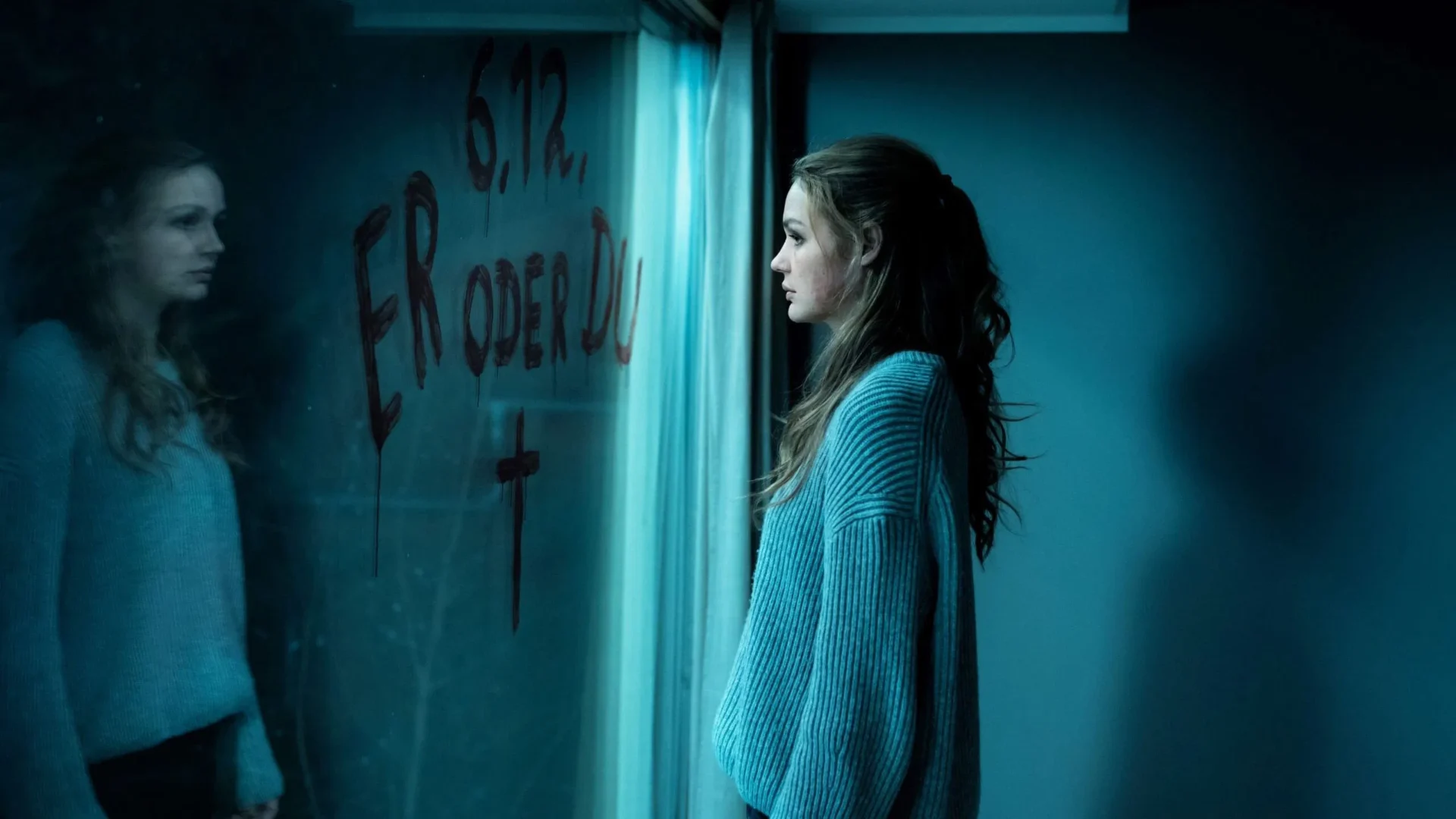 video-section-banner-image