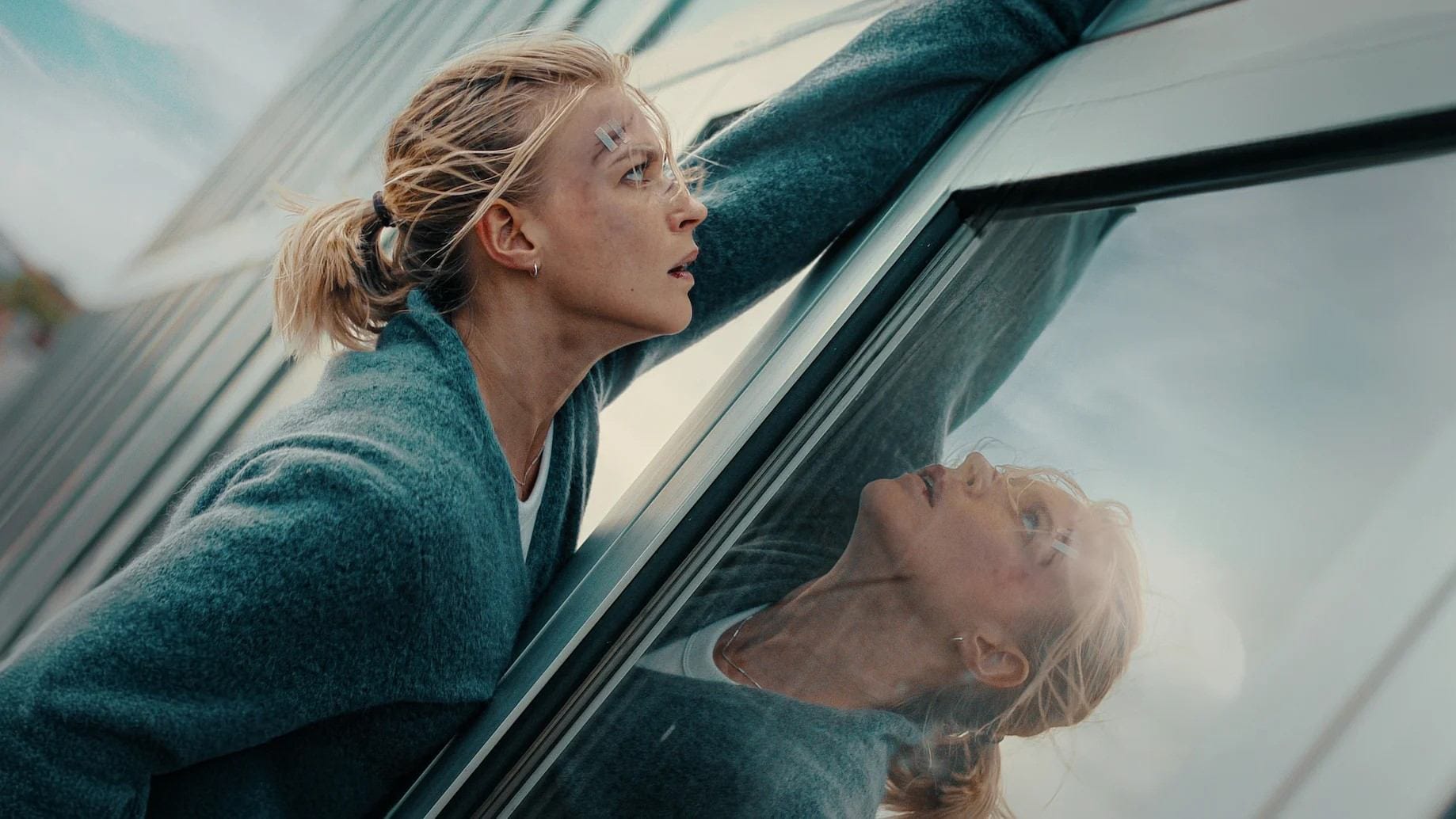 video-section-banner-image