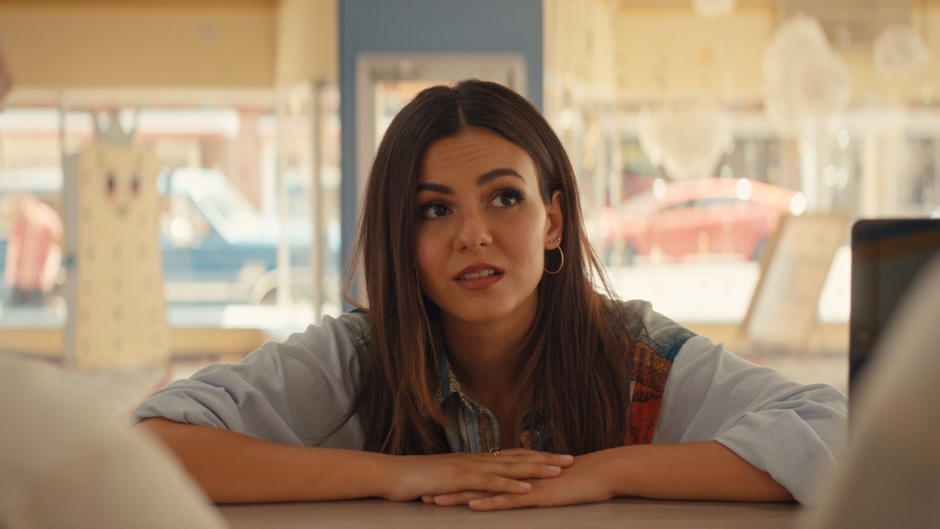 video-section-banner-image