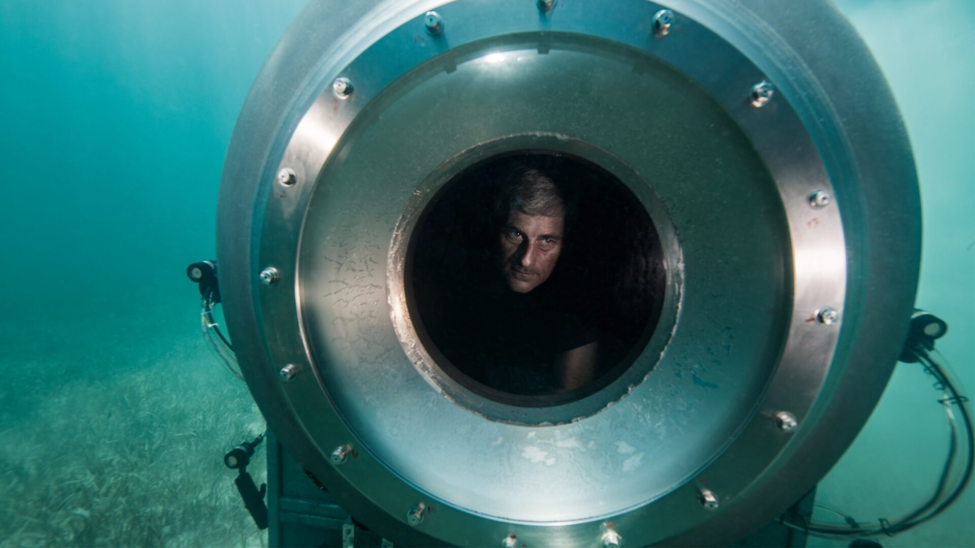 video-section-banner-image