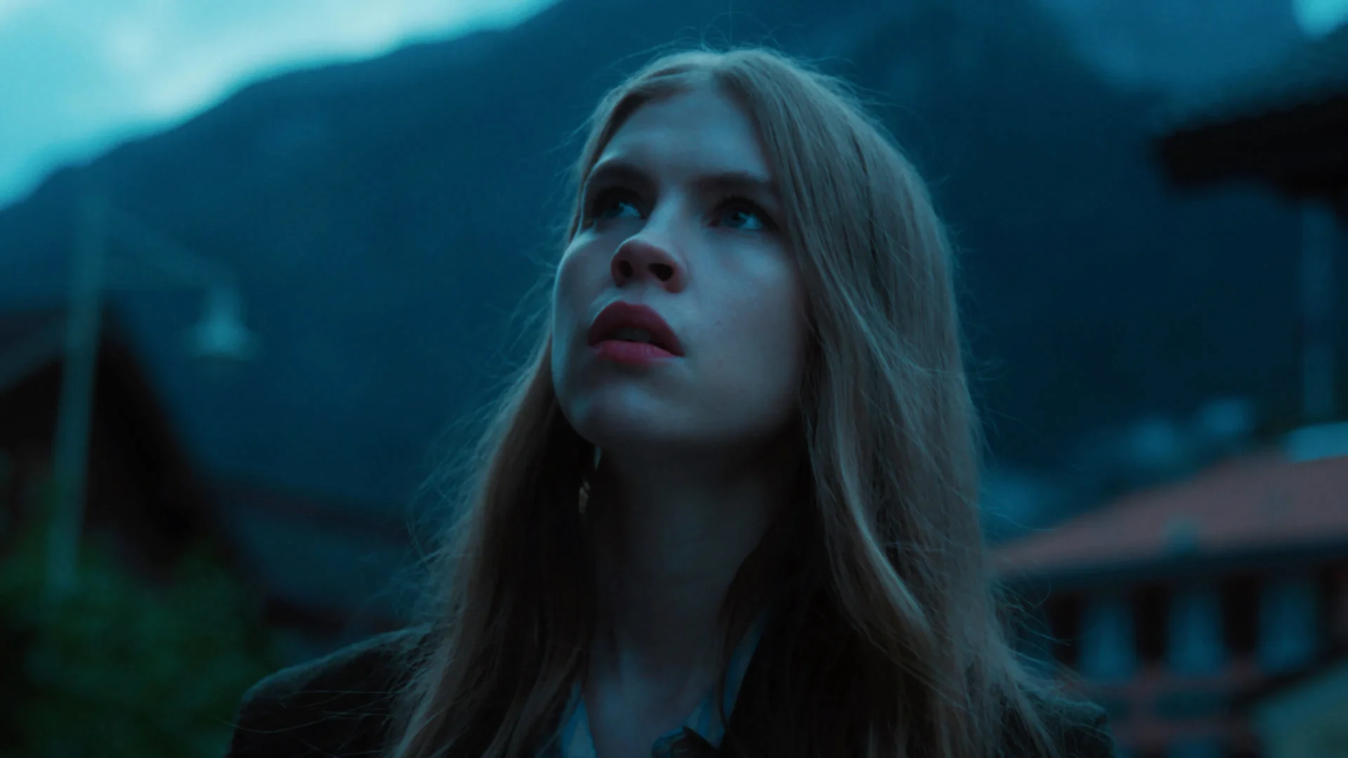 video-section-banner-image