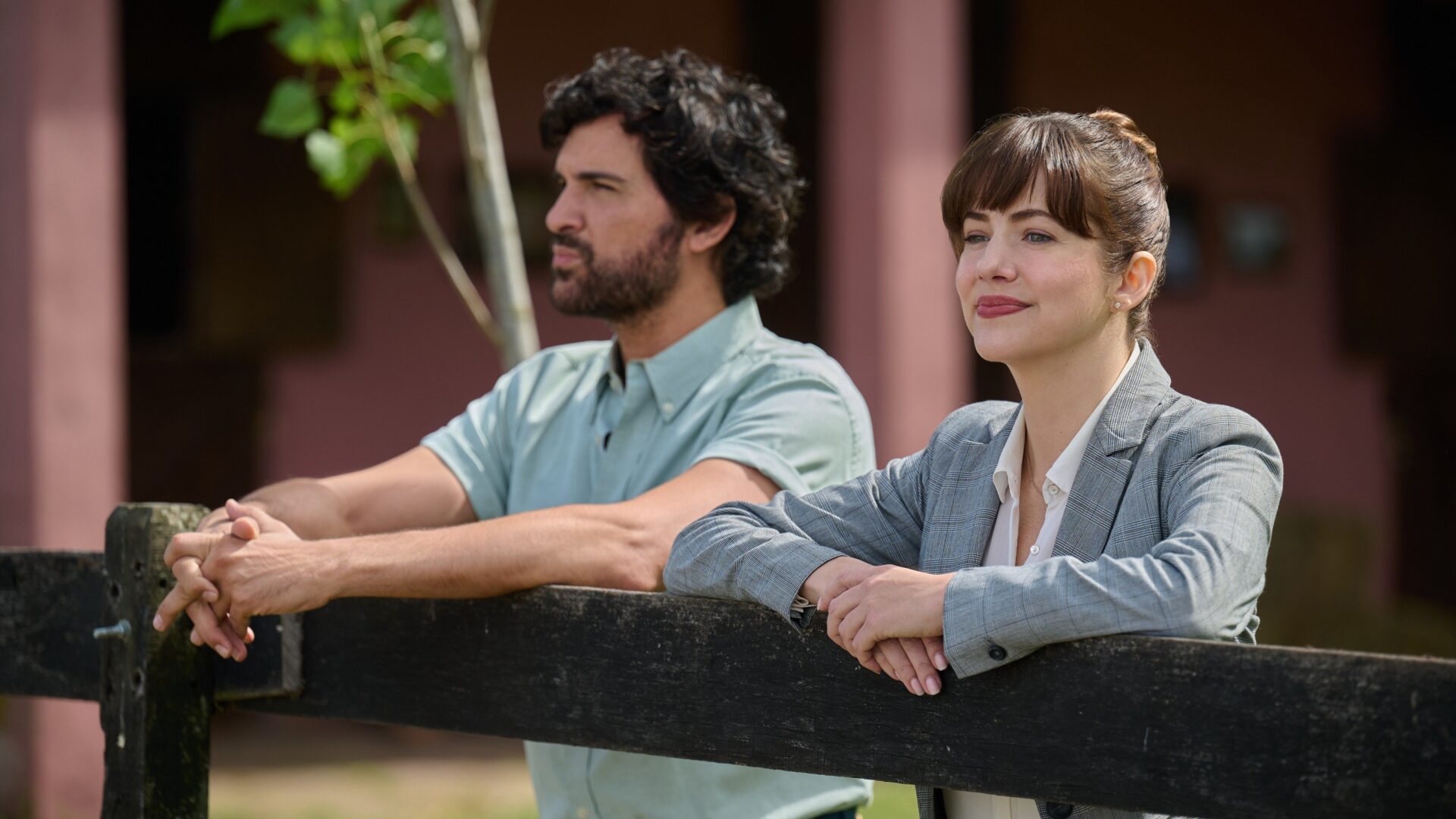 video-section-banner-image