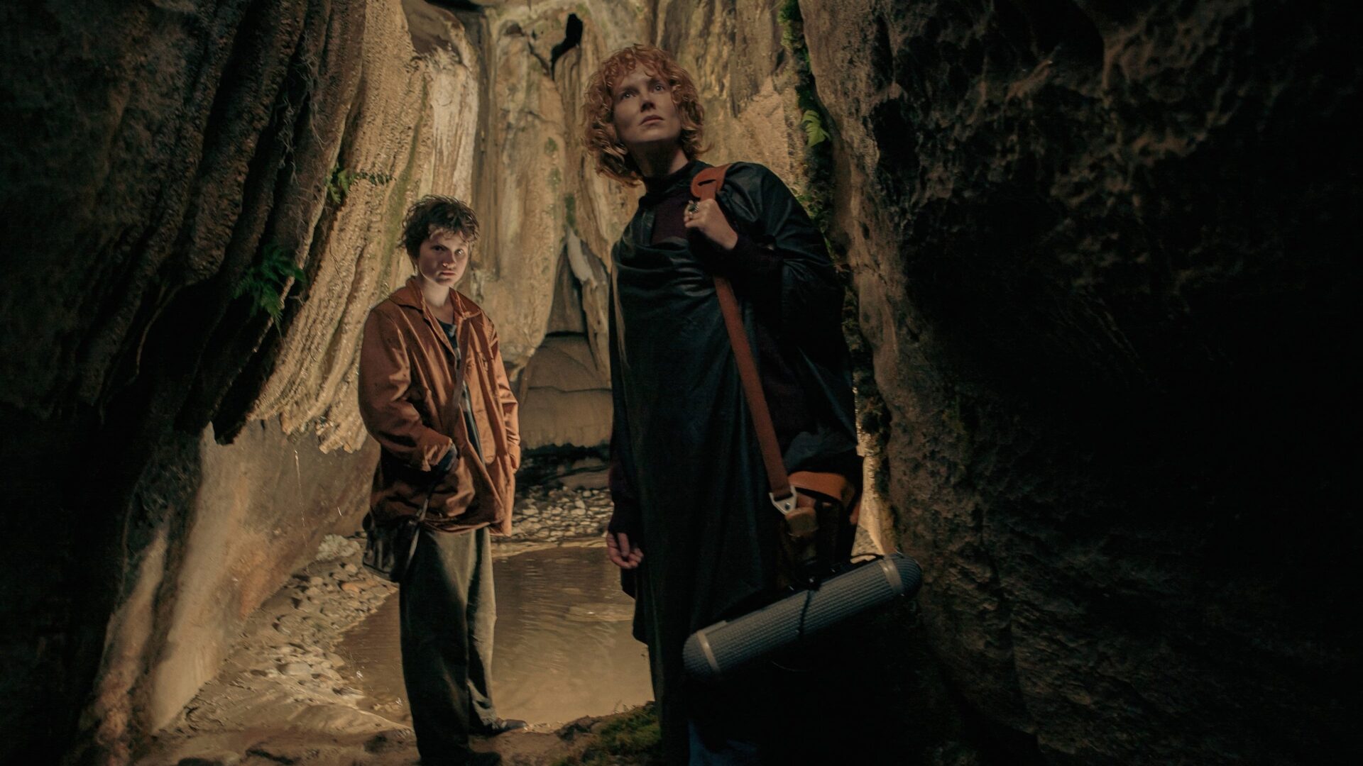 video-section-banner-image