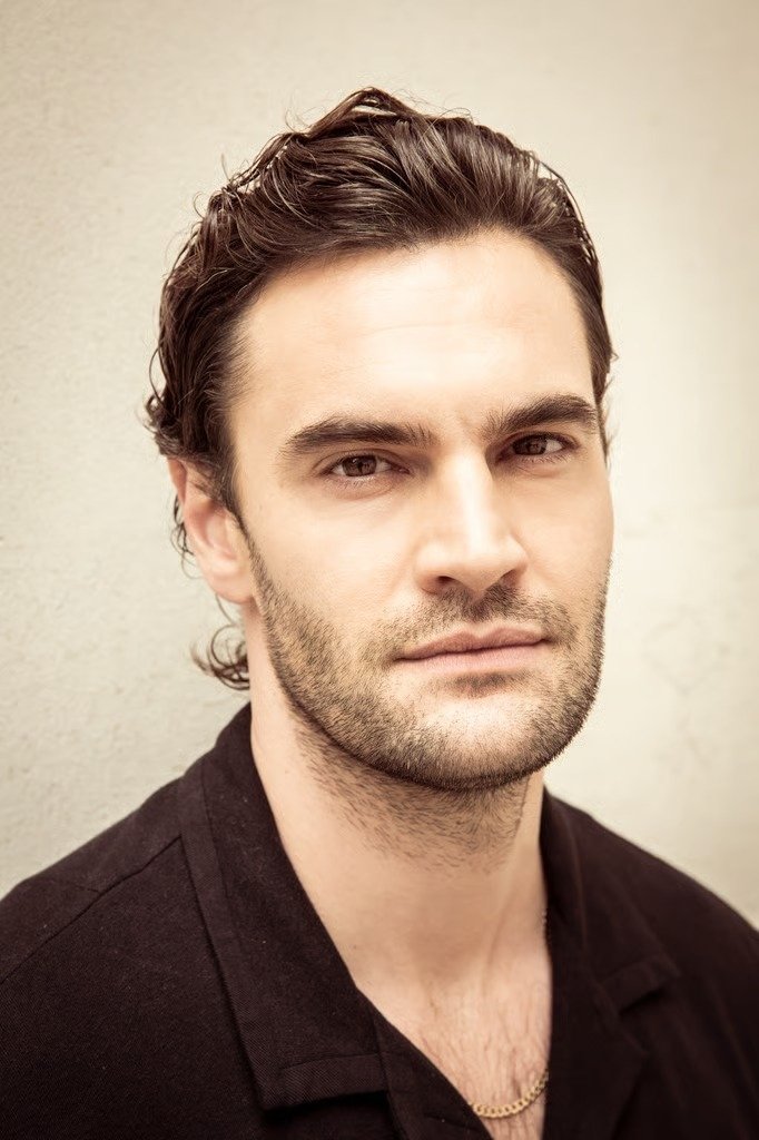 Tom Bateman