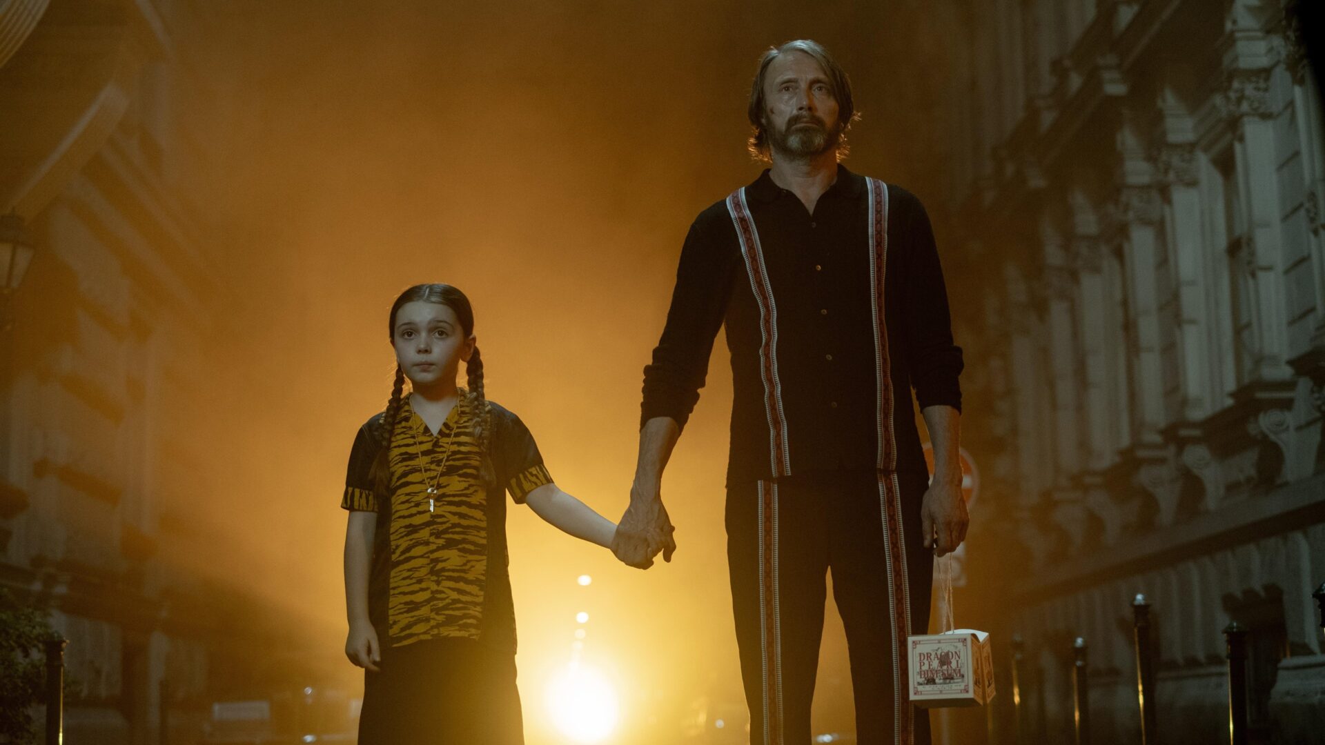 video-section-banner-image